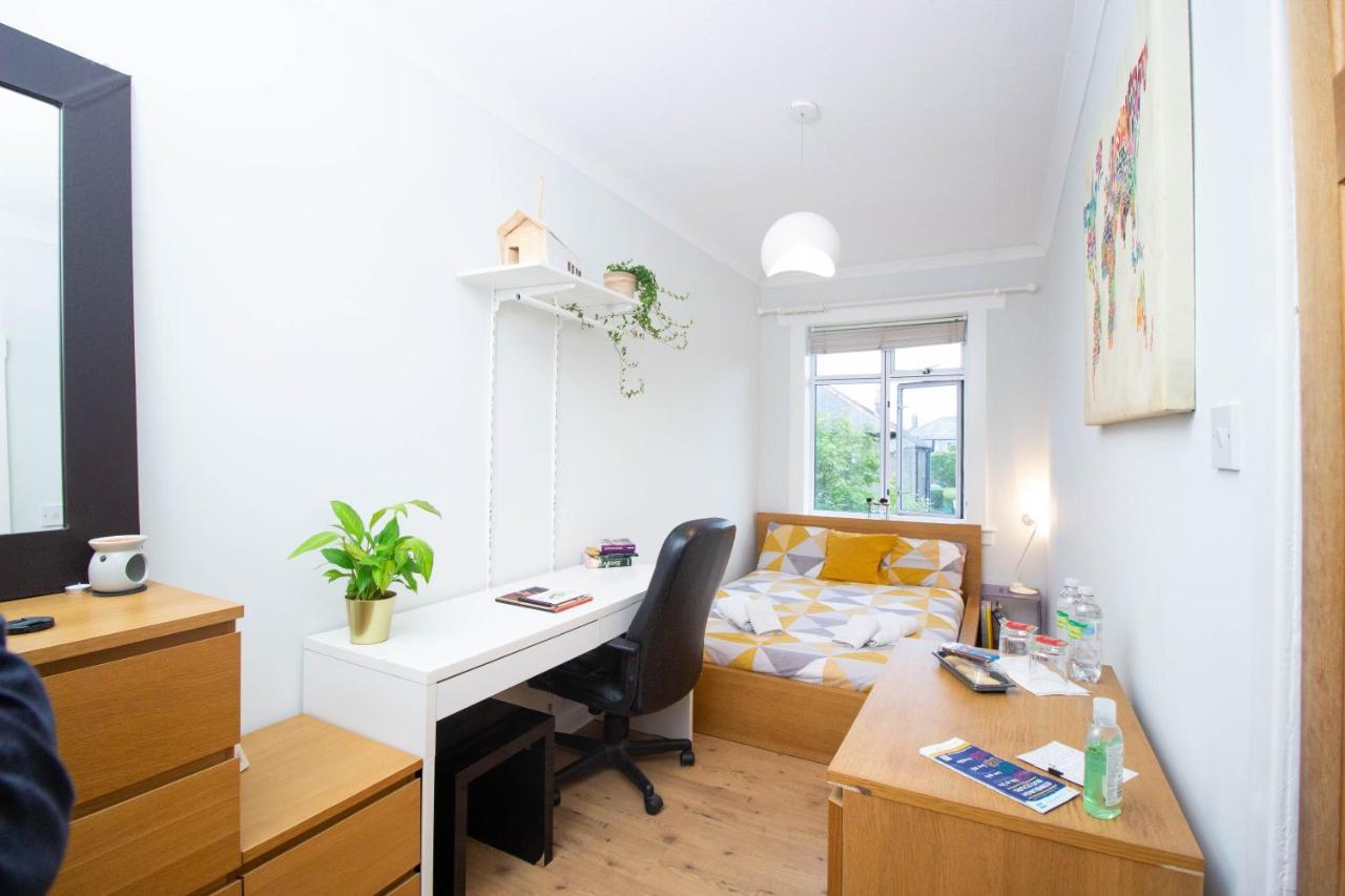 Privatunterkunft Lele's Flat - 15 Minutes To Airport & Centre *